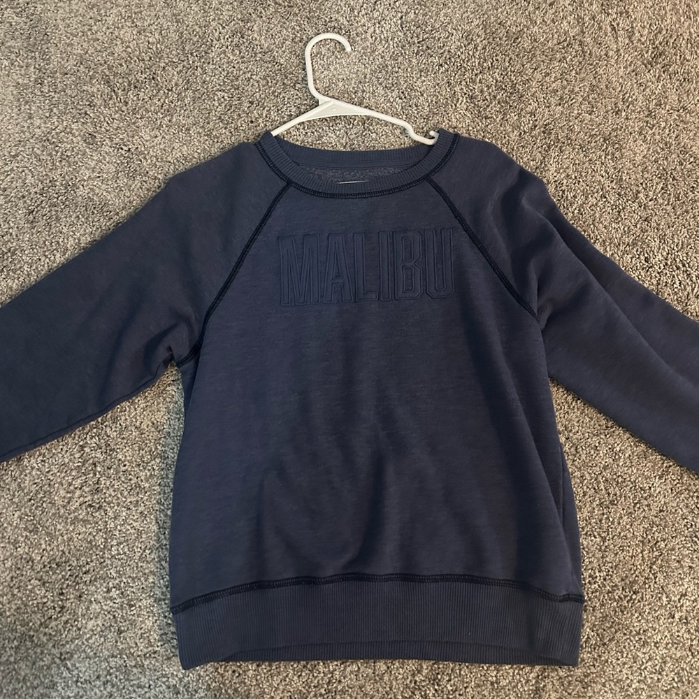 American Eagle crewneck, navy blue